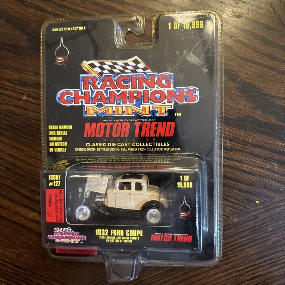 1/54 Racing Champions Mint 1932 Ford Coupe Motor Trend Diecast #127‎ Collectible